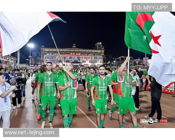 德国队与阿尔及利亚的激烈对决揭示足球战术与团队合作的精彩瞬间