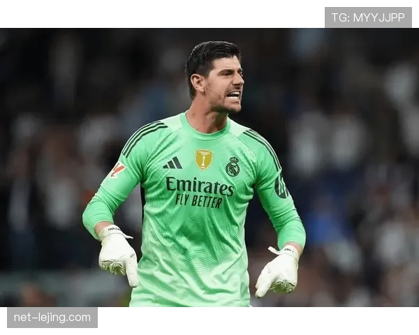 库尔图瓦与阿利松：门线扑救效率及出球组织风格对比分析