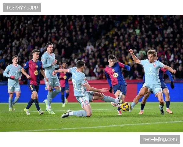 巴萨进攻体系过度依赖边路，战术单一问题是否制约其关键战表现